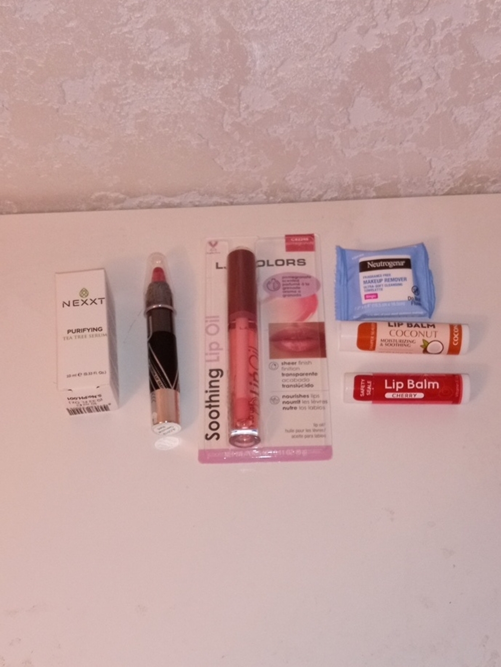 6 Items  Assorted Lip Balms & Makeup Remover Wipes - Pink/Red/Orange